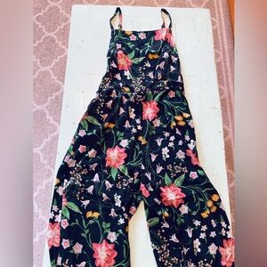 Old Navy Romper size medium.